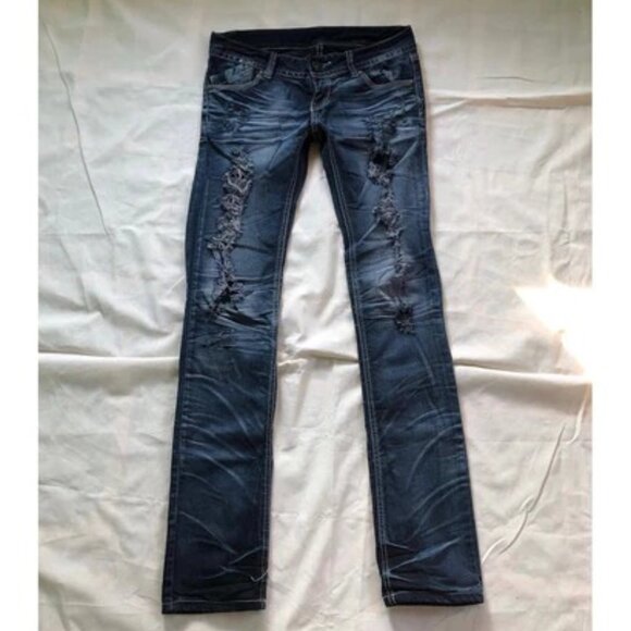 Adrianna Papell Denim - Distressed Slim Fit Denim Jeans